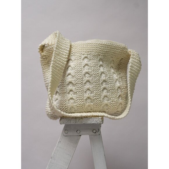Vintage White Crochet Tote Shoulder Bag - Picture 5 of 8